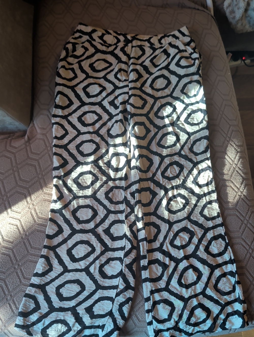 Black & Cream Geometric Wide-Leg Pants